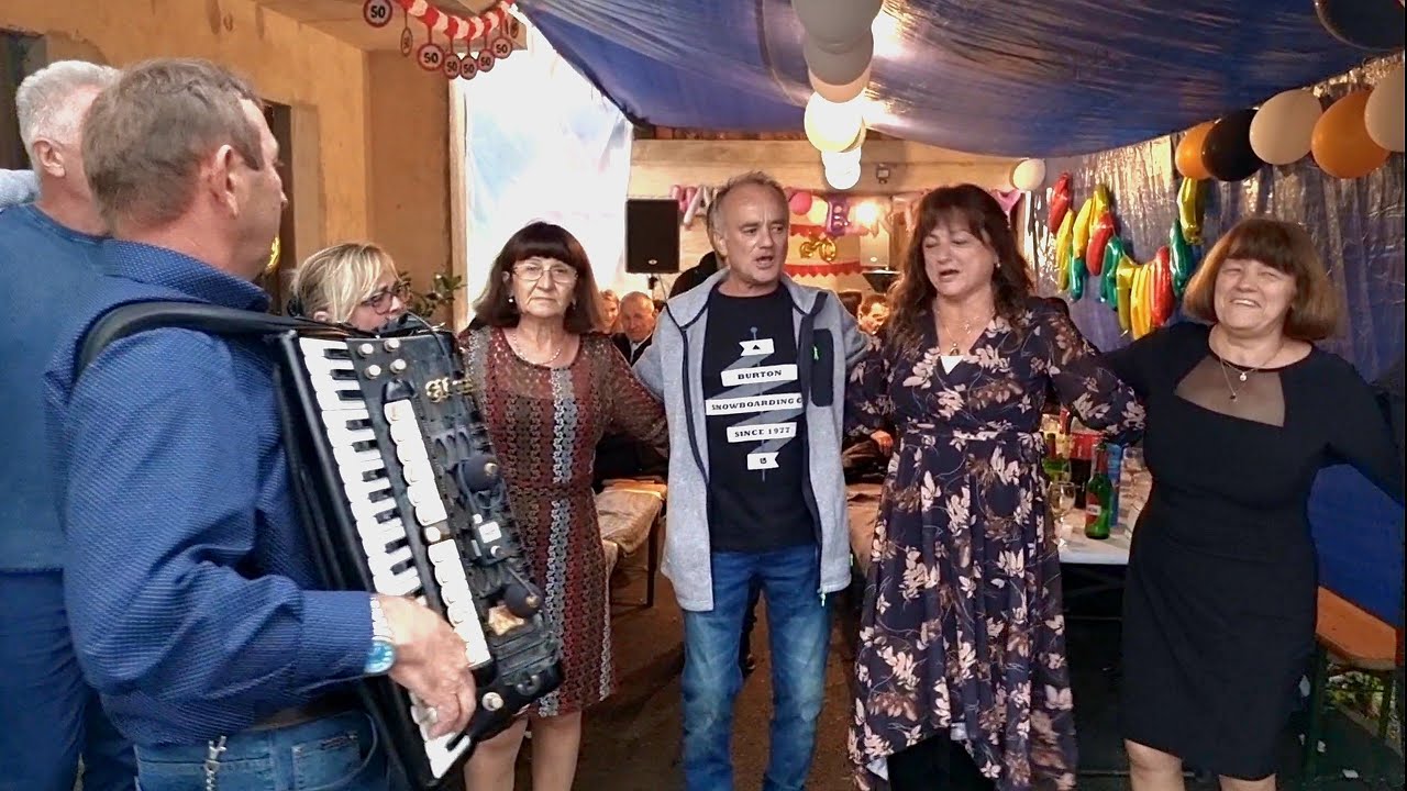 @MOJ DRAGANE DRUGI TE ZAMJENIO-PERO I IVICA ŽGELA I VESELI KORDUNAŠI- KOD OBITELJI PLIVELIĆ U SLUNJU