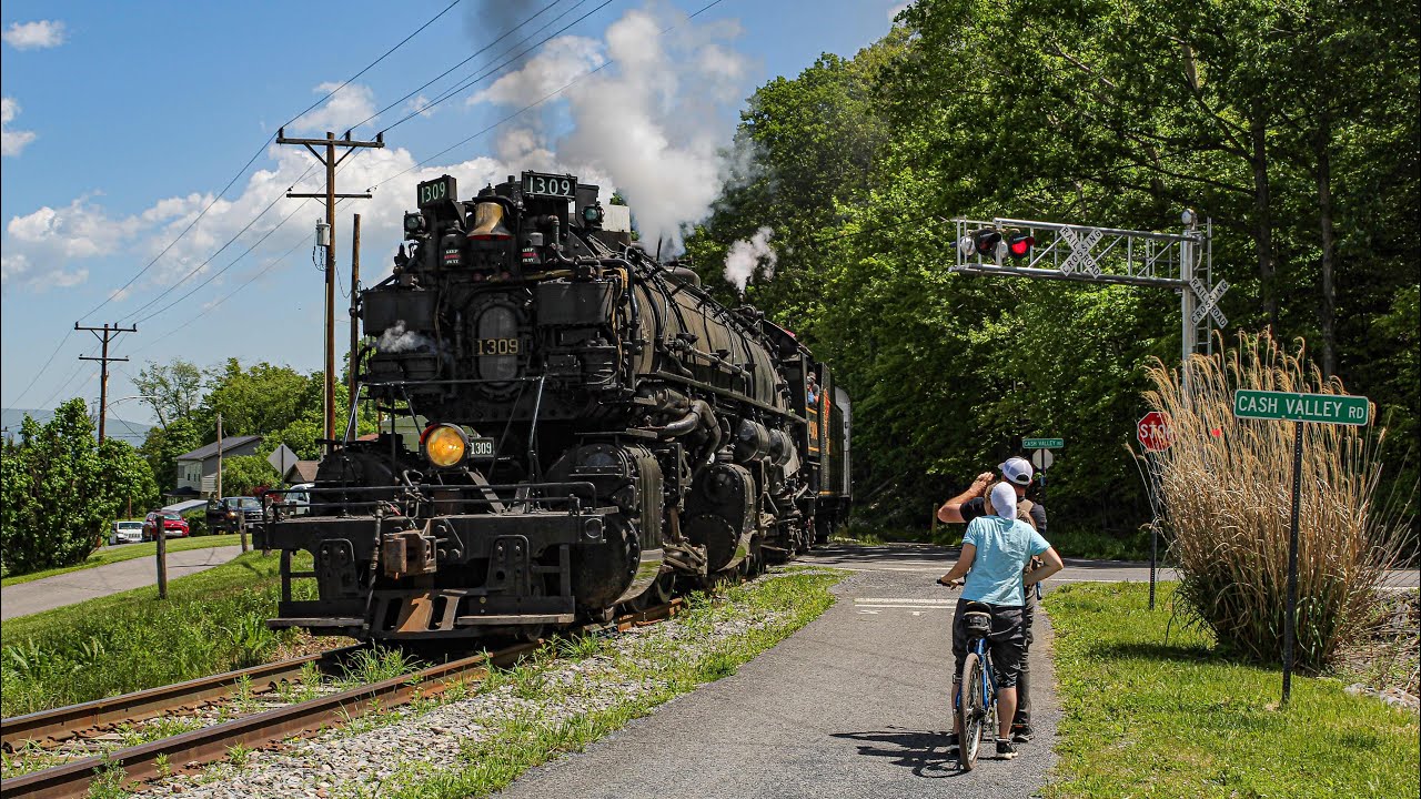 WMSR 1309 Storms through Helmstetter’s Curve - 05/17/25