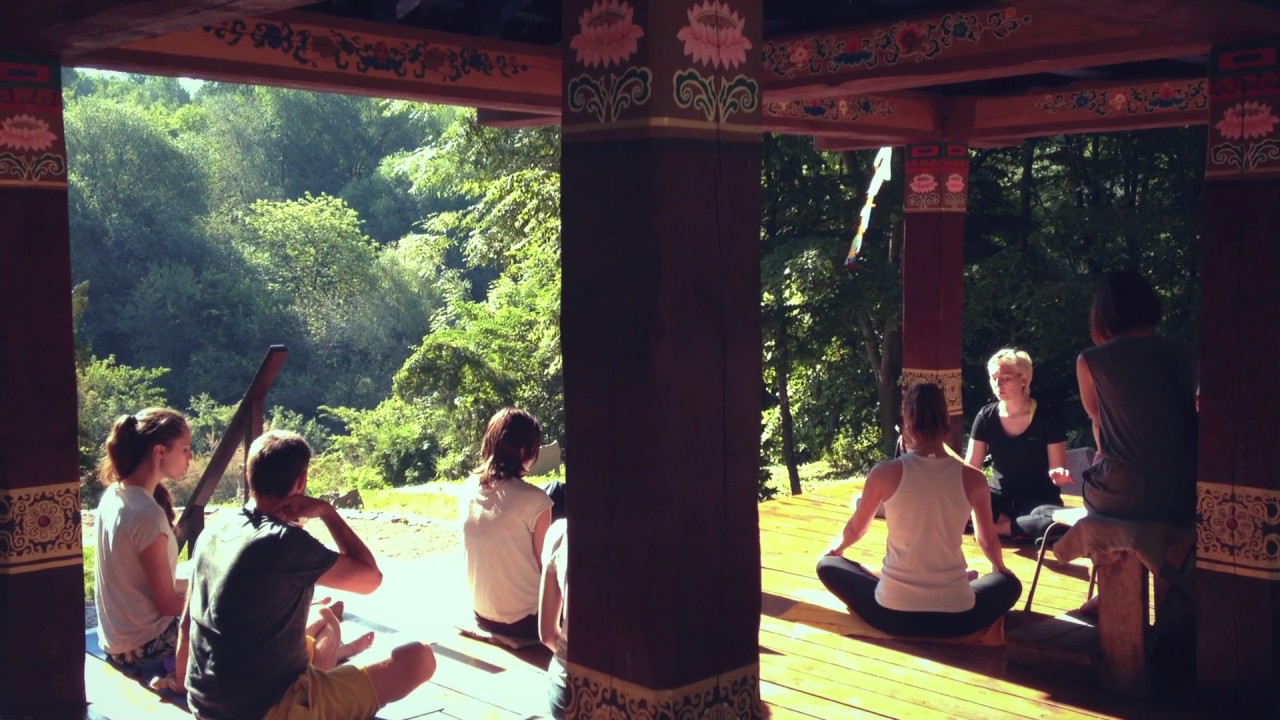 Vocal Yoga by Shanti People - Morning chanting