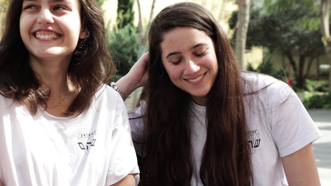 Plié - סרט גמר יב