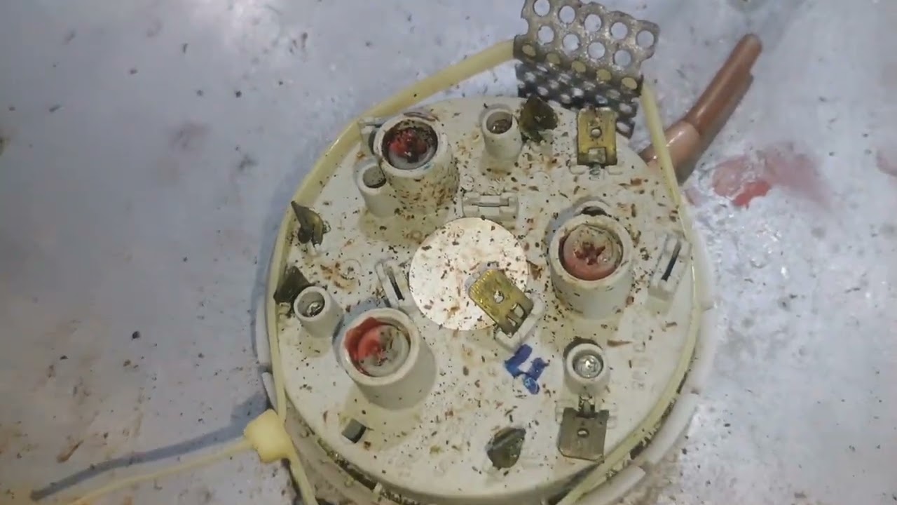 Manutenção corretiva em mais uma máquina hobart