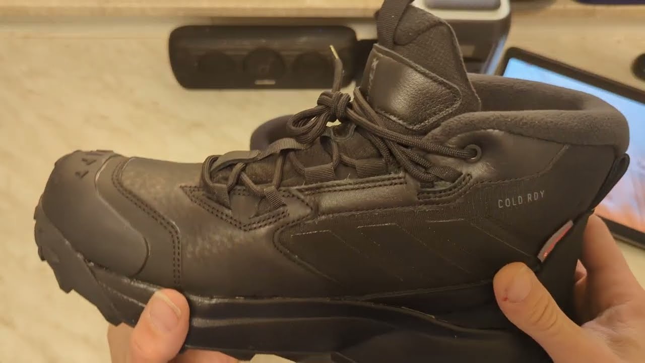 Unboxing the ADIDAS TERREX WINTER BOOTS MID LEA 2025 -PRIMALOFT-  HIKING / PREPPING / URBAN TERRAIN