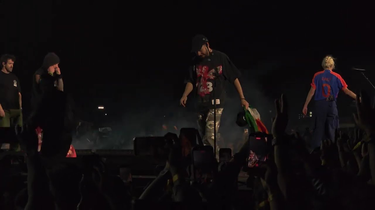 Linkin Park - Live in Bangalore - Final 10 Minutes Epic Finish | Crazy Crowd | From Zero World Tour