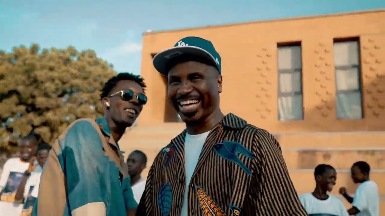 Pipoza x Dip Doundou guiss - GALSEN VERSUZ (Clip Officiel)