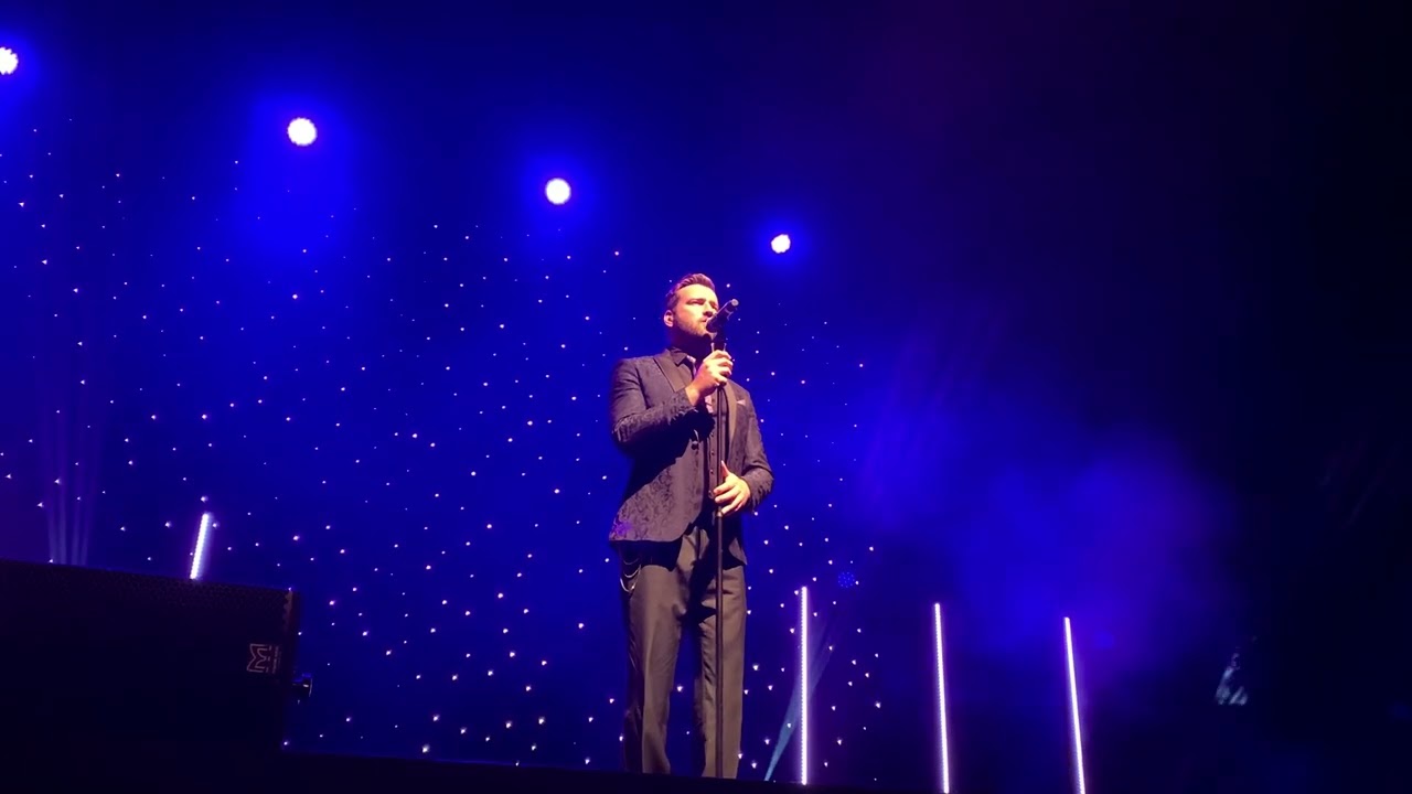 Les Musicals - Jai McDowall It’s All Coming Back To Me Now Crawley 06/06/2022