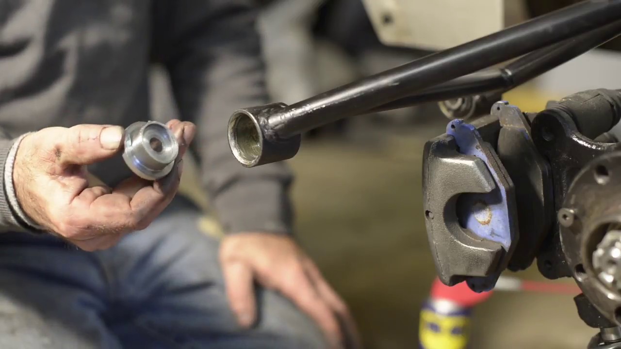 Lotus Elise, replacing the wishbone bushes