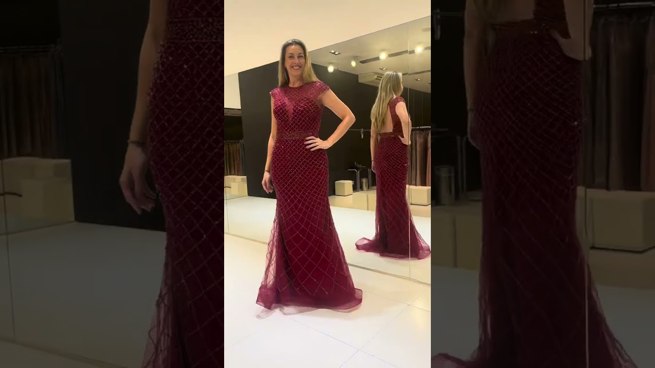 MICHELLE GIANNELLA ESCOLHENDO SEU VESTIDO PARA A NOITE ESPECIAL DA EDI&Ccedil;&Atilde;O TROF&Eacute;U MESA REDONDA -15/12
