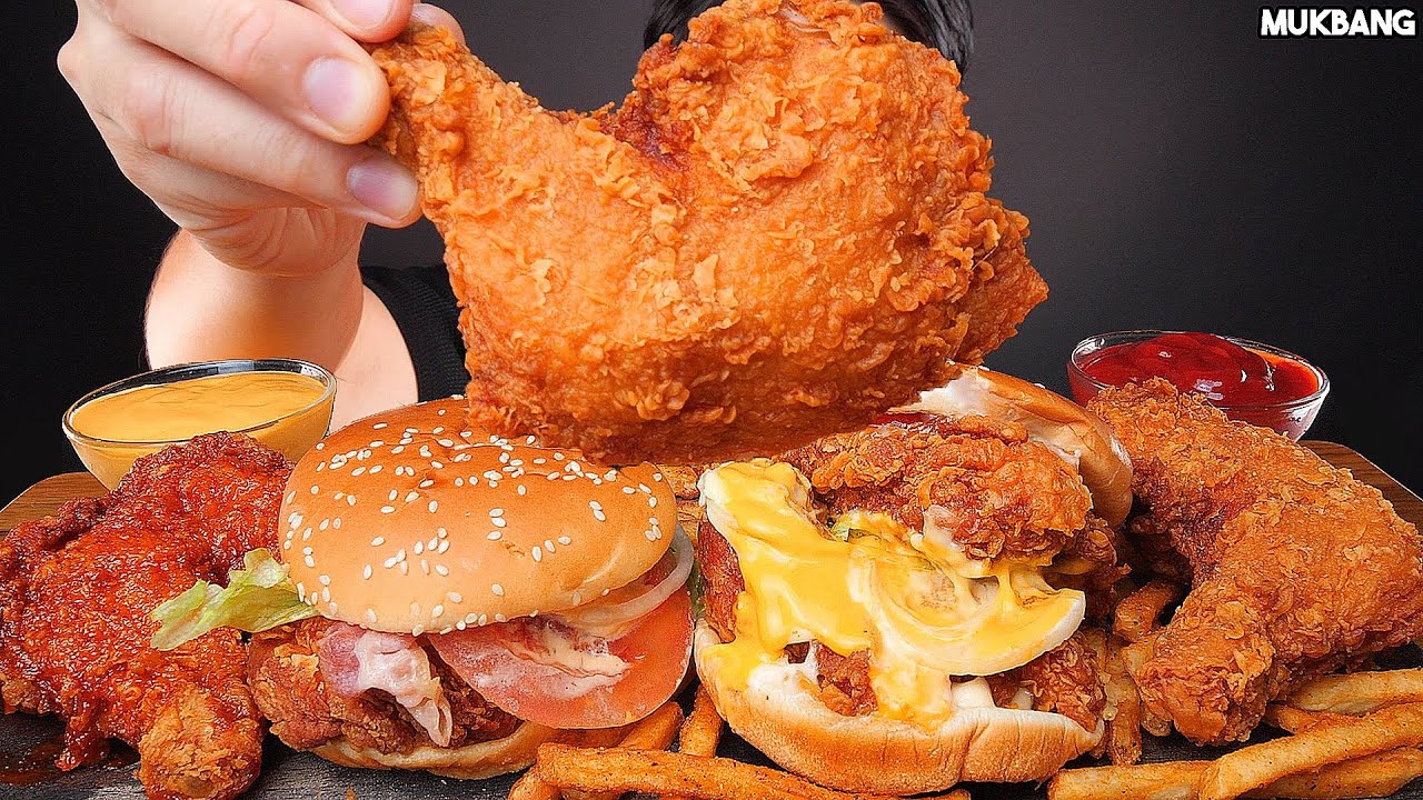 бургер и жареный цыпленок BURGERS 🍔 FRIED CHICKEN 🍗 FRENCH FRIES 🍟 EATING ASMR MUKBANG