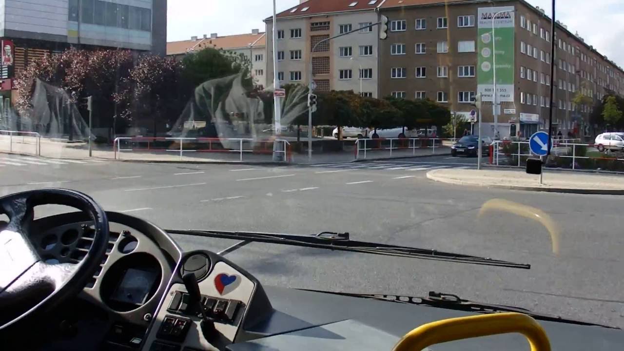 Jízda linkou 121 z Ikarusu E91
