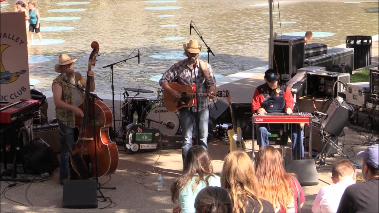 Tim Hus - Man With The Big Hat