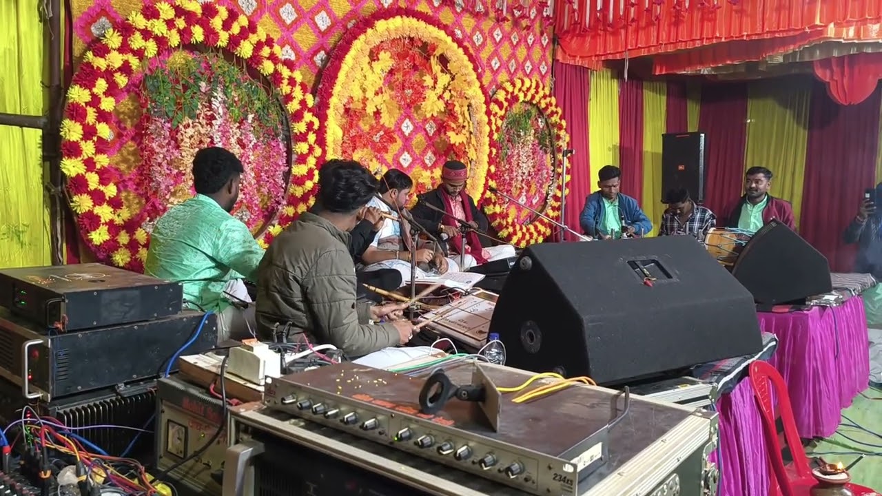 Dinesh verma ji hamar gaon ghar me बहुत ही बढ़िया गीत संगीत के साथ तय आवो दाई तय आवो दुर्गा जसजीत🙏🚩🎹