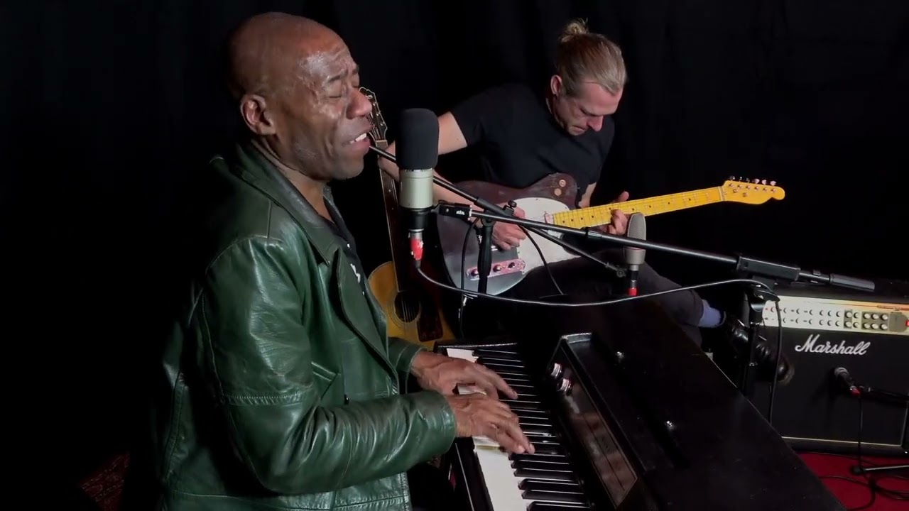 Roachford | Wont Think Twice | 2 Seas Sessions