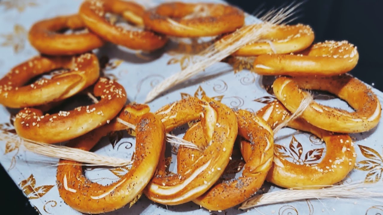 Covrigi ca la covrigarie cu doar 3 ingrediente / Ciambelle crocante ai semi #bretzel