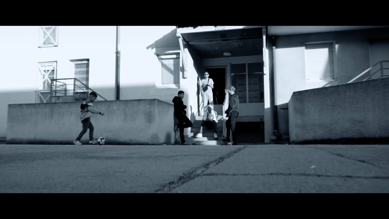 L'inconnu - Pas les m&ecirc;mes (Feat. LIM)