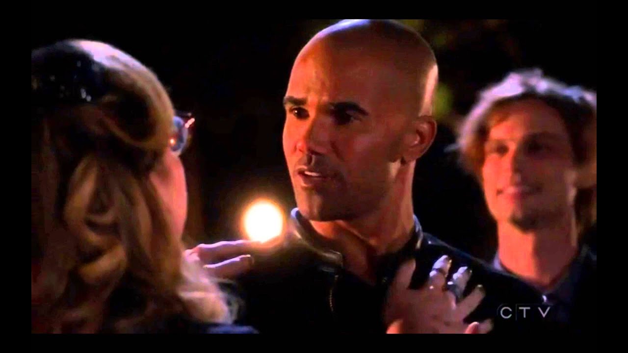Criminal Minds 11x11 Entropy || Morgan/ Reid hug and Garcia is drunk