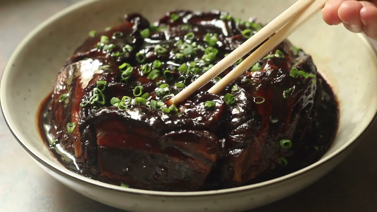 Mui choy kau yoke 梅菜扣肉 | Hakka pork belly with preserved vegetables