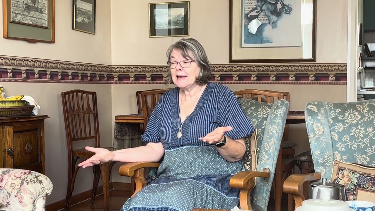 A woman anoints Jesus feet in Simon’s house