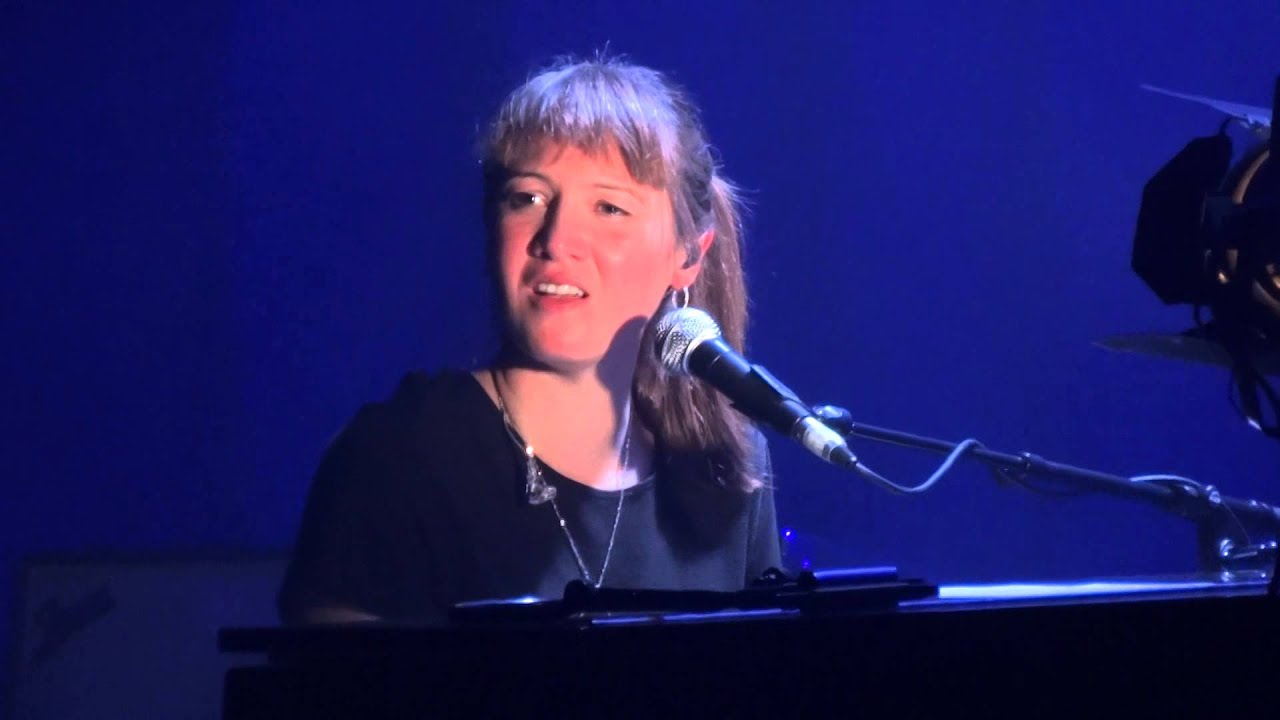 Sophie Hunger - Walzer Für Niemand (HD) Live In Paris 2015