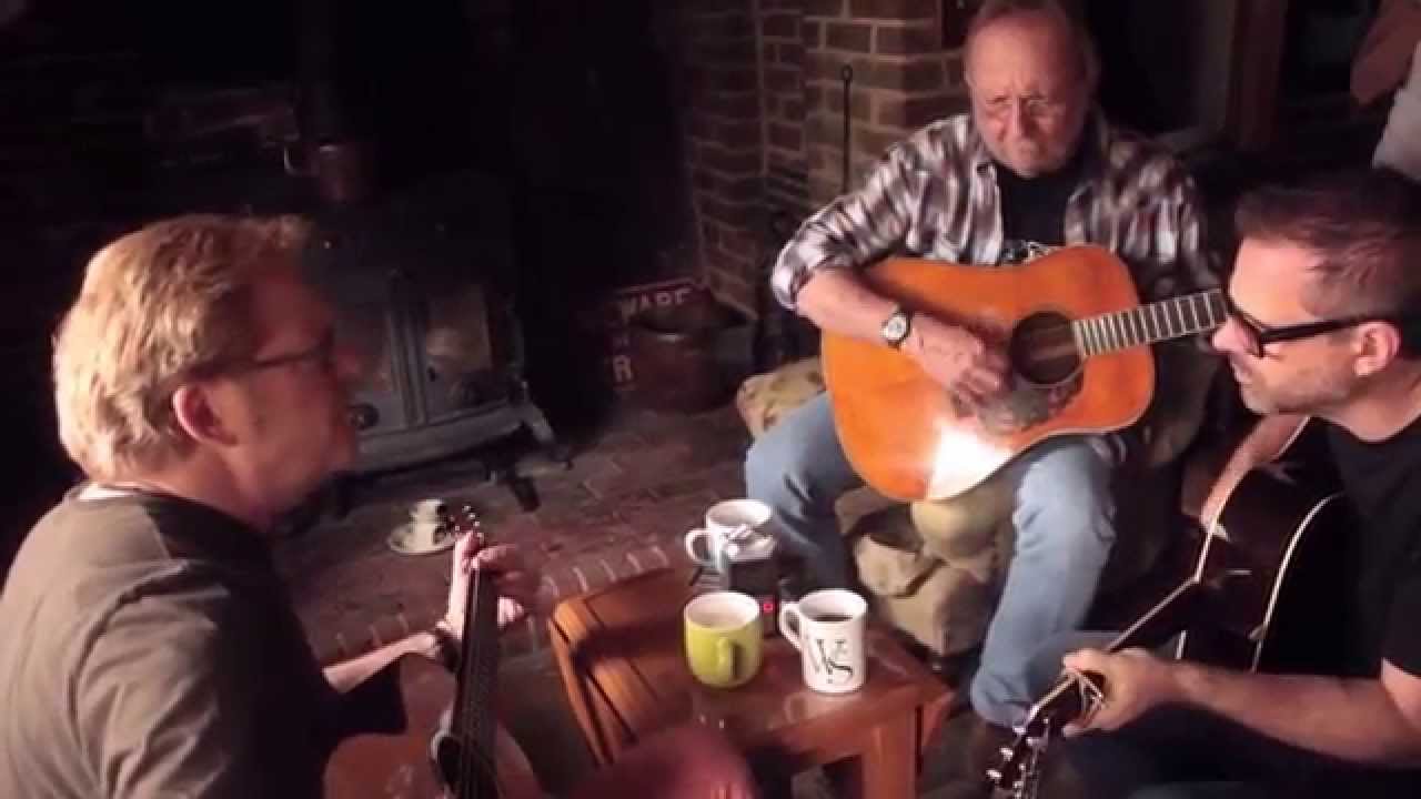 Atkin Guiars - John Jorgenson Bluegrass Band trying out The Atkin 'White Rice'.