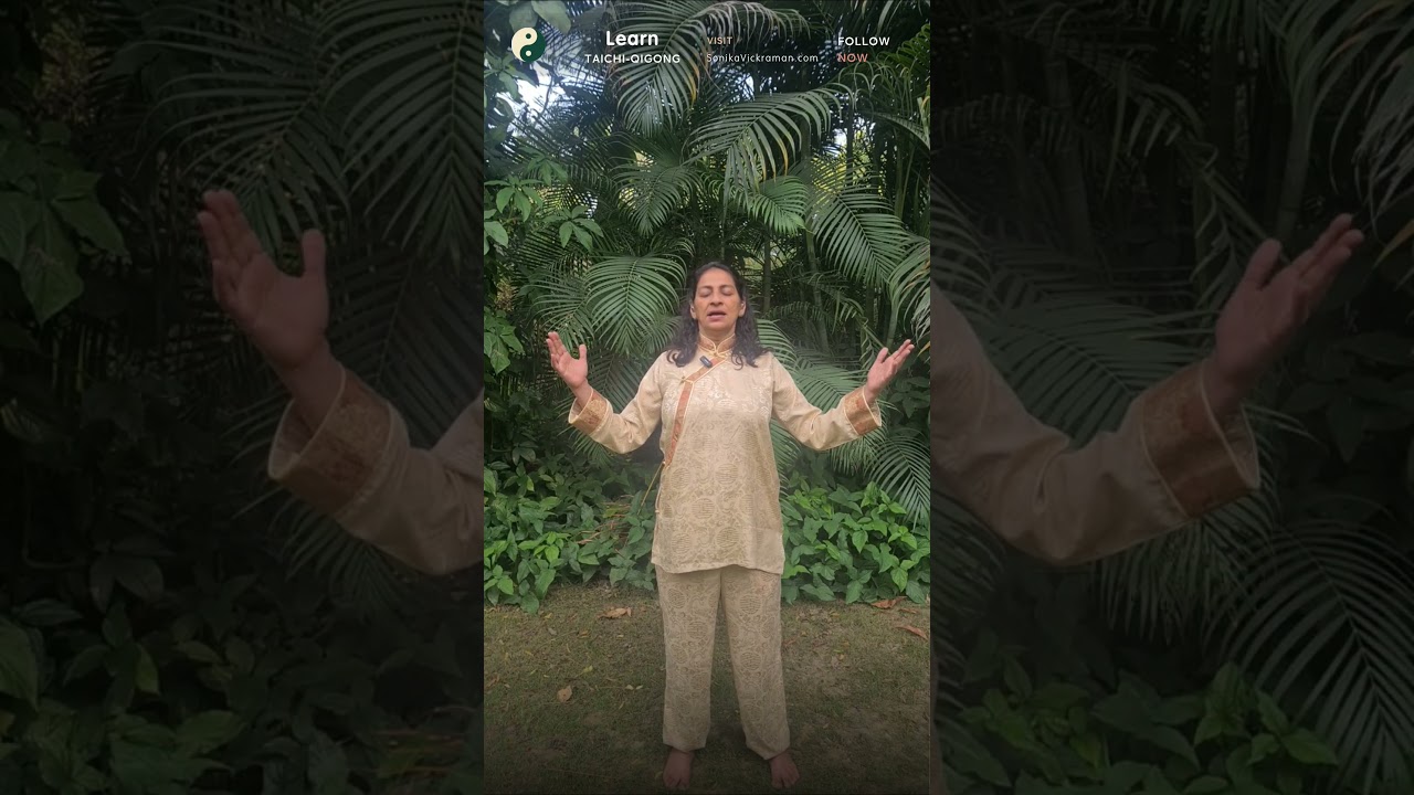 Find Your Center: The Hollow Bamboo Practice  #sonikavickraman #taichiqigong #taichiindia #taichi
