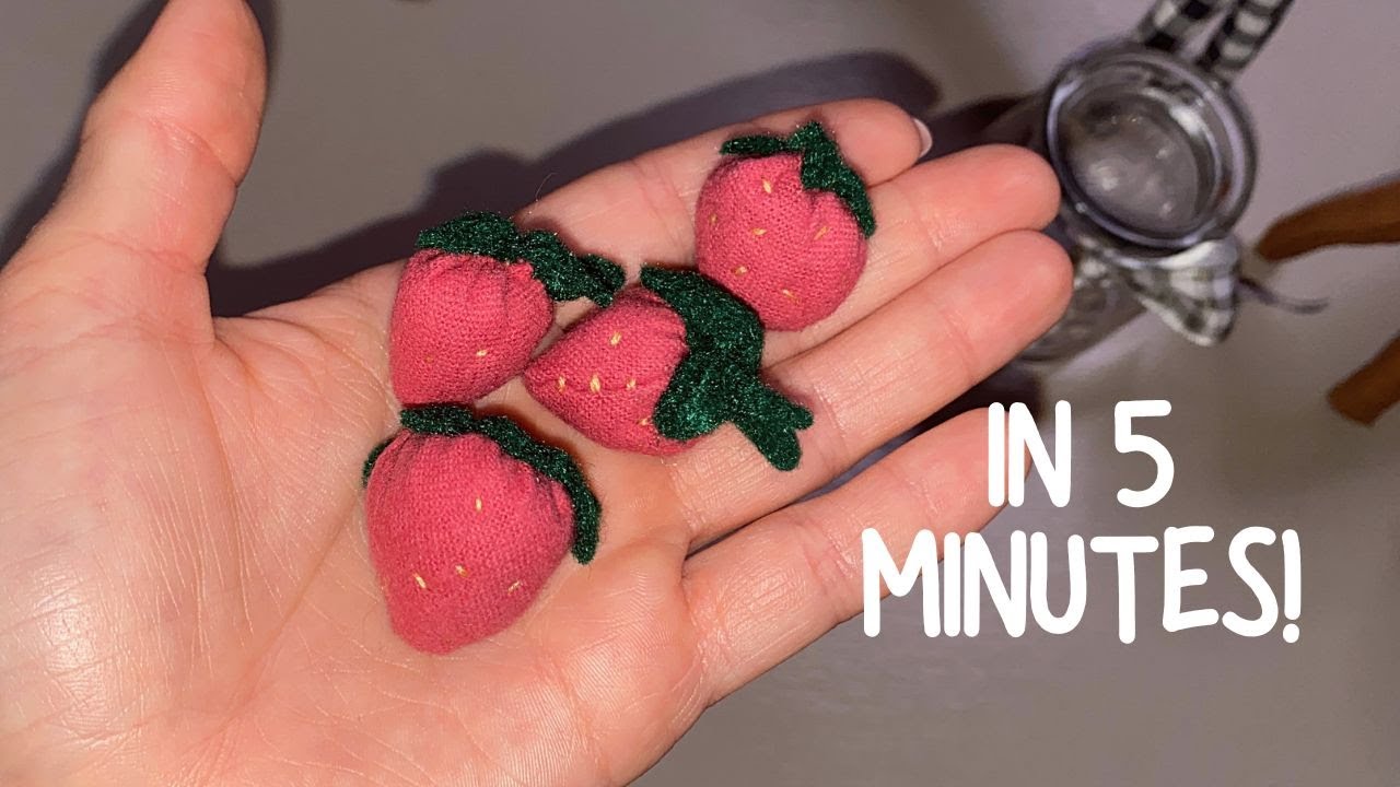 How to sew a felt strawberry | super easy!
