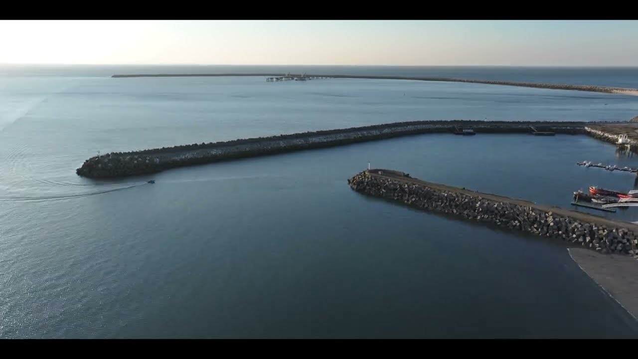 NORMANDIE - Port Le Havre-Antifer - Plage de Saint-Jouin-Bruneval Aerial footage - Drone 4K