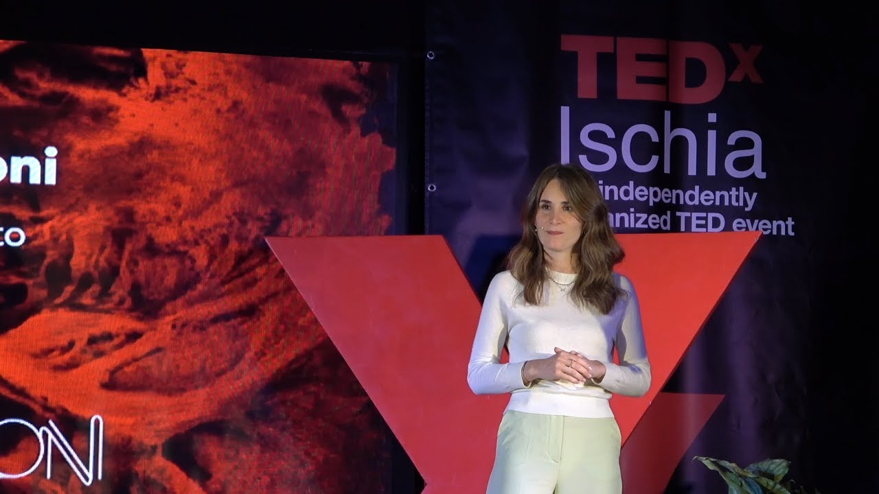 Lo schermo vuoto: la solitudine nelle relazioni dell’era digitale | Cecilia Iezzoni | TEDxIschia