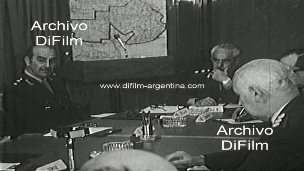 Alejandro Lanusse reunion en la sede del Comando en Jefe del Ejercito 1972