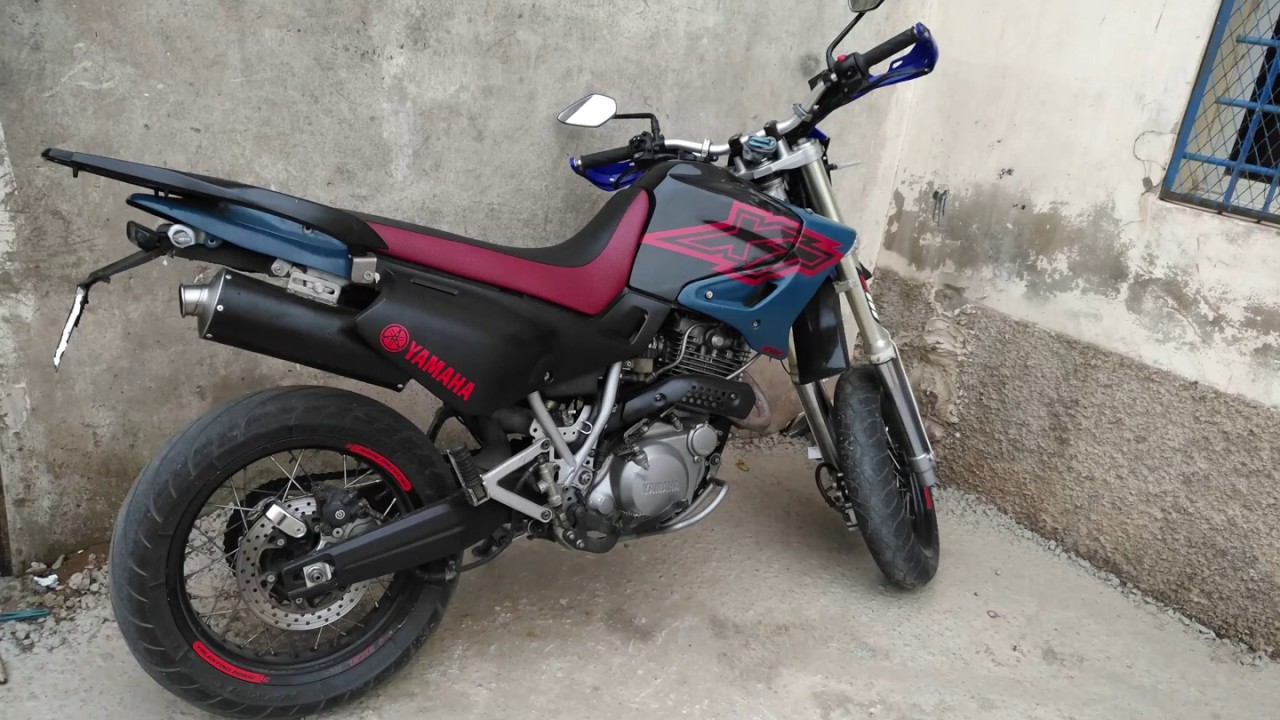 XT600E Modification   Tuning in Morocco with Tarik and Ayoub