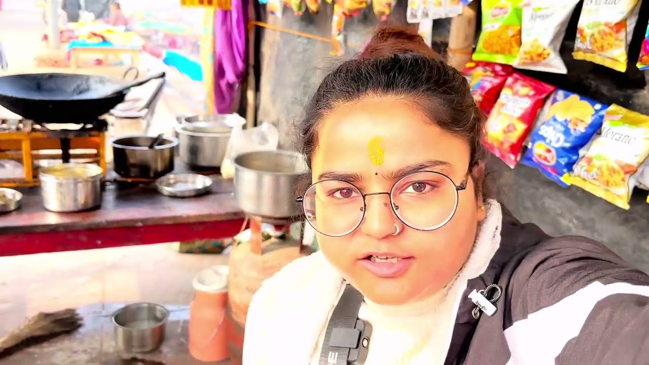 Aaj kiye hamne darshan 🙏🏻#kamtanath #keepsupporting #vlog #trevaling #jaishreeram @UKRvideos299 