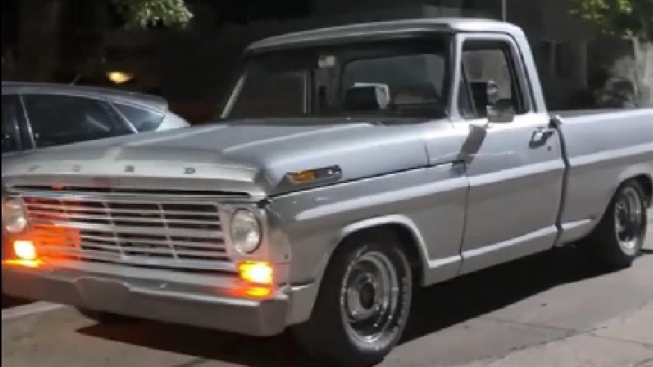 FORD F100 V8 CON FIERROS