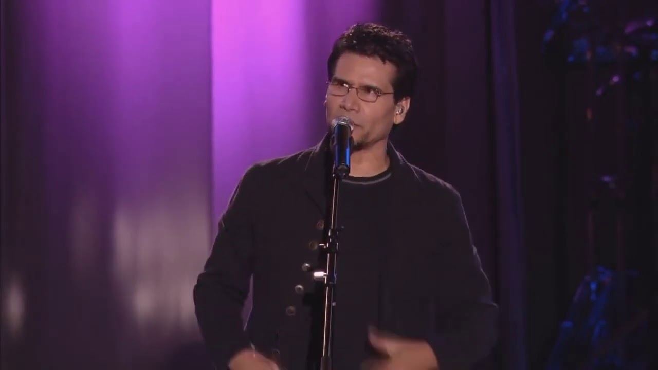 Jes&uacute;s Adri&aacute;n Romero. Que seas mi universo (en vivo)