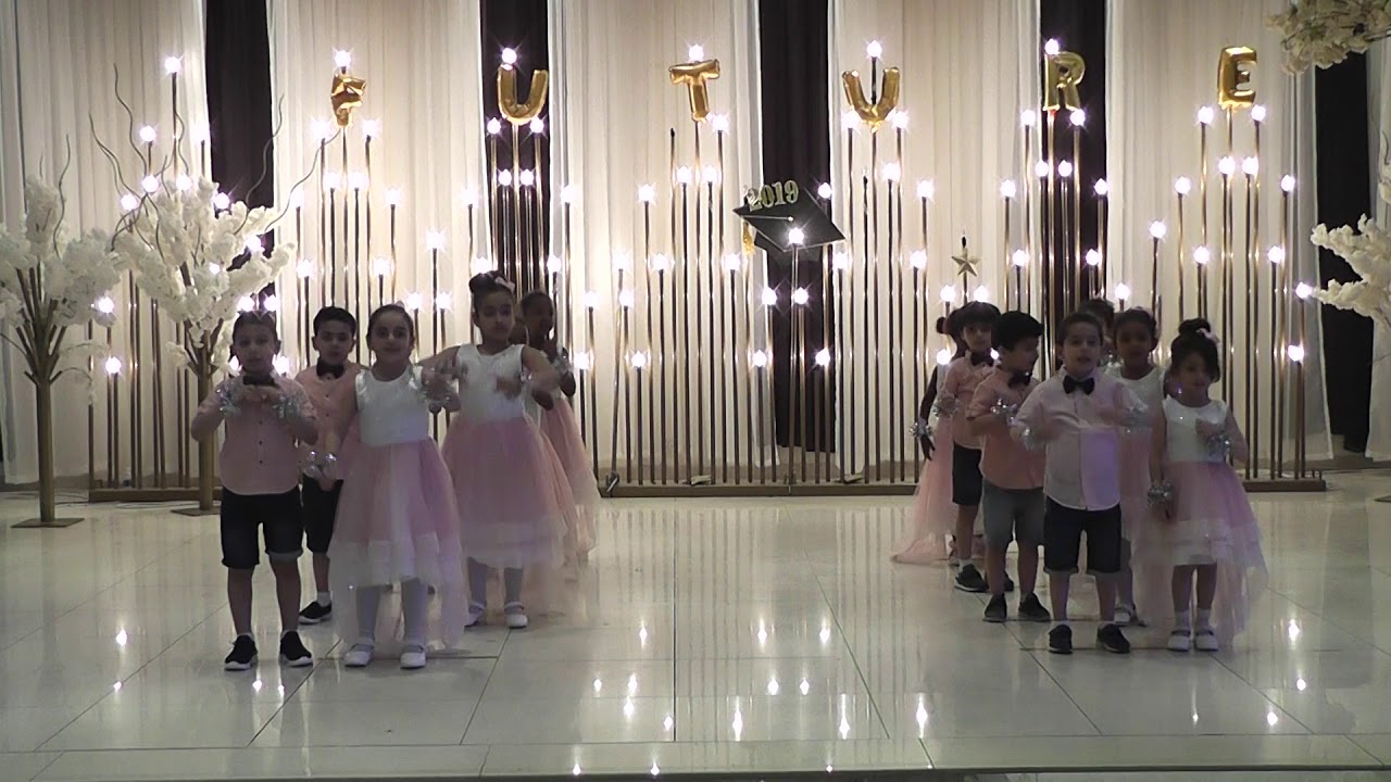 أمي يا نور بيتنا Dance