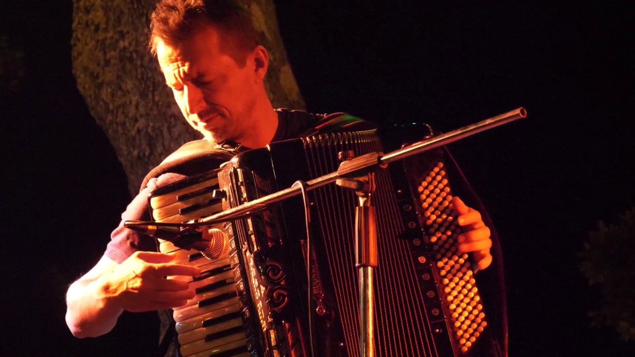 &Iota;&kappa;&alpha;&rho;ί&alpha; - &Mu;&omicron;&upsilon;&sigma;&iota;&kappa;έ&sigmaf; &Alpha;&upsilon;&lambda;έ&sigmaf; / Ikaria - Musical Yards,  concert July 13th, 2017