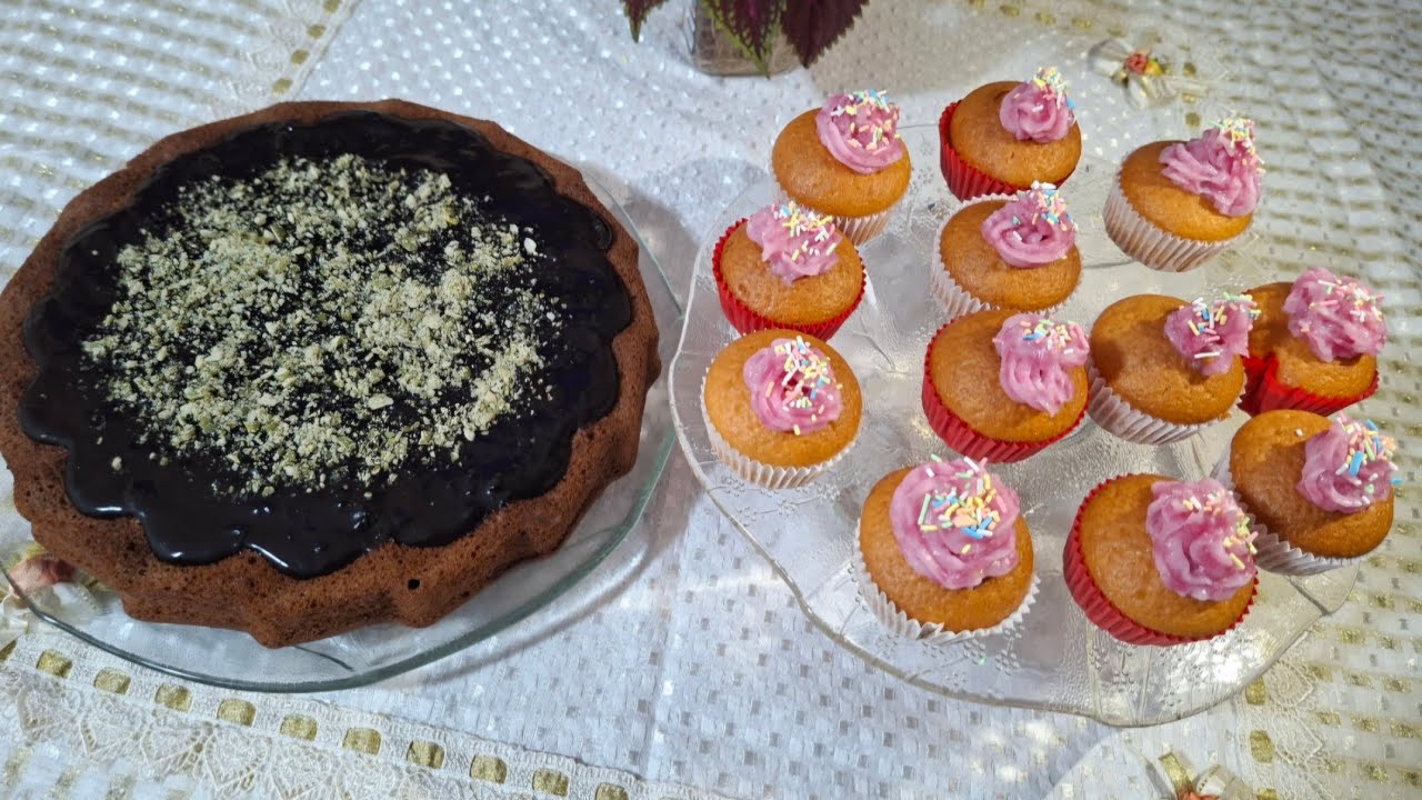 کیک 🎂 بسیار خوش مزه فقط بایک مواد کیک این دو شکل را آماده کنید🎂