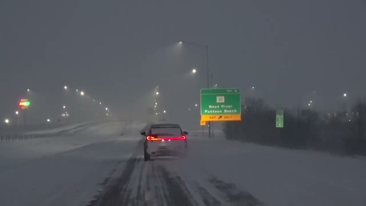 Timelapse: Driving the snowy streets of St. Louis
