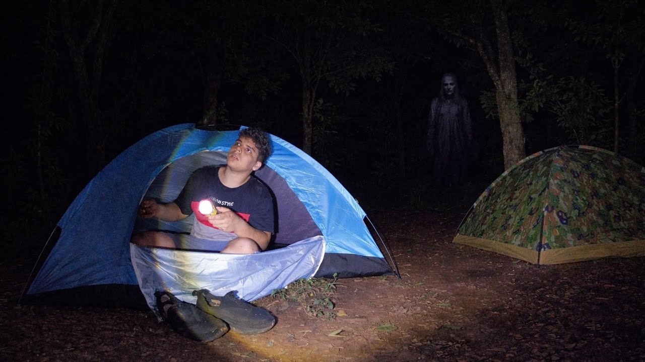 JAMAS VOLVERÉ A ACAMPAR EN ESE BOSQUE 