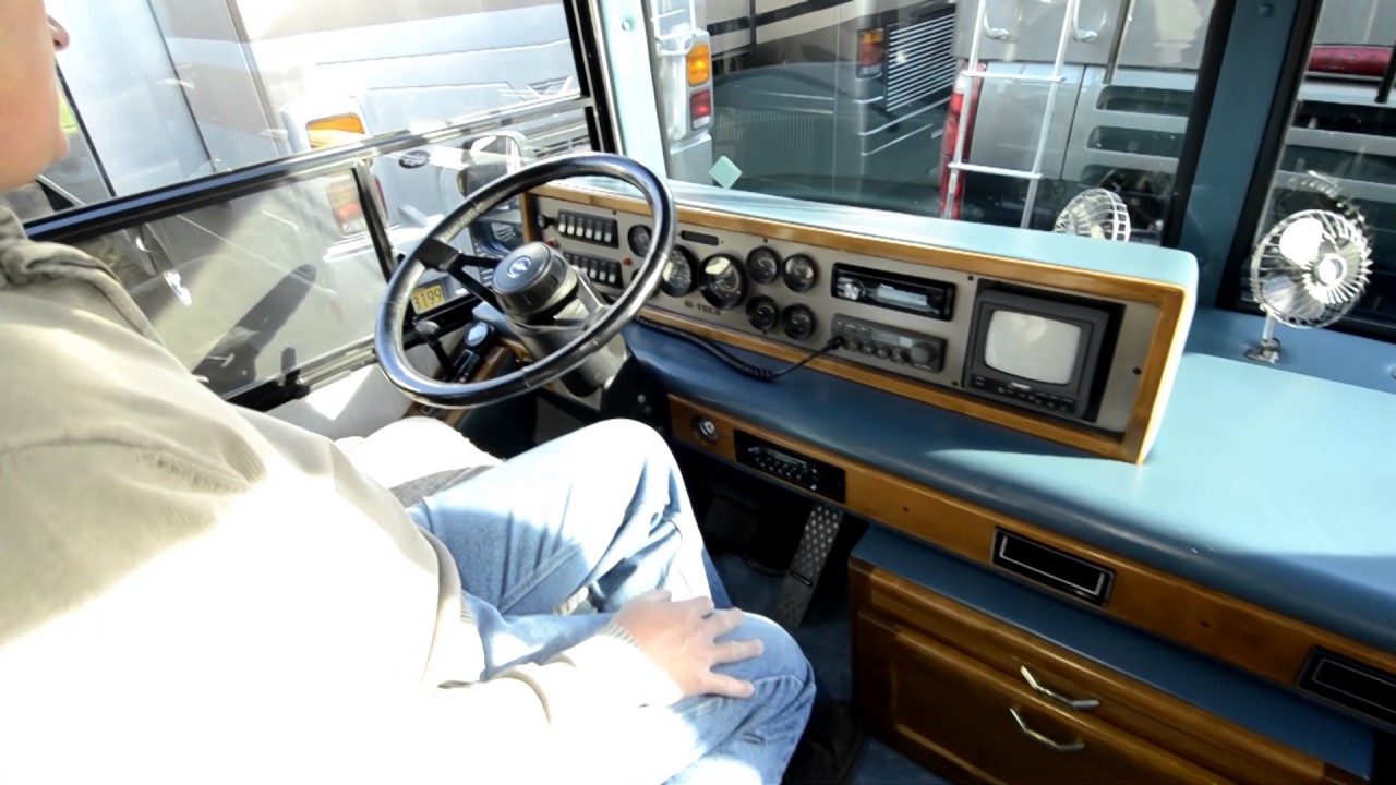 RV Sales of Oregon 1990 Safari Serengeti 36' STOCK# UA2015A