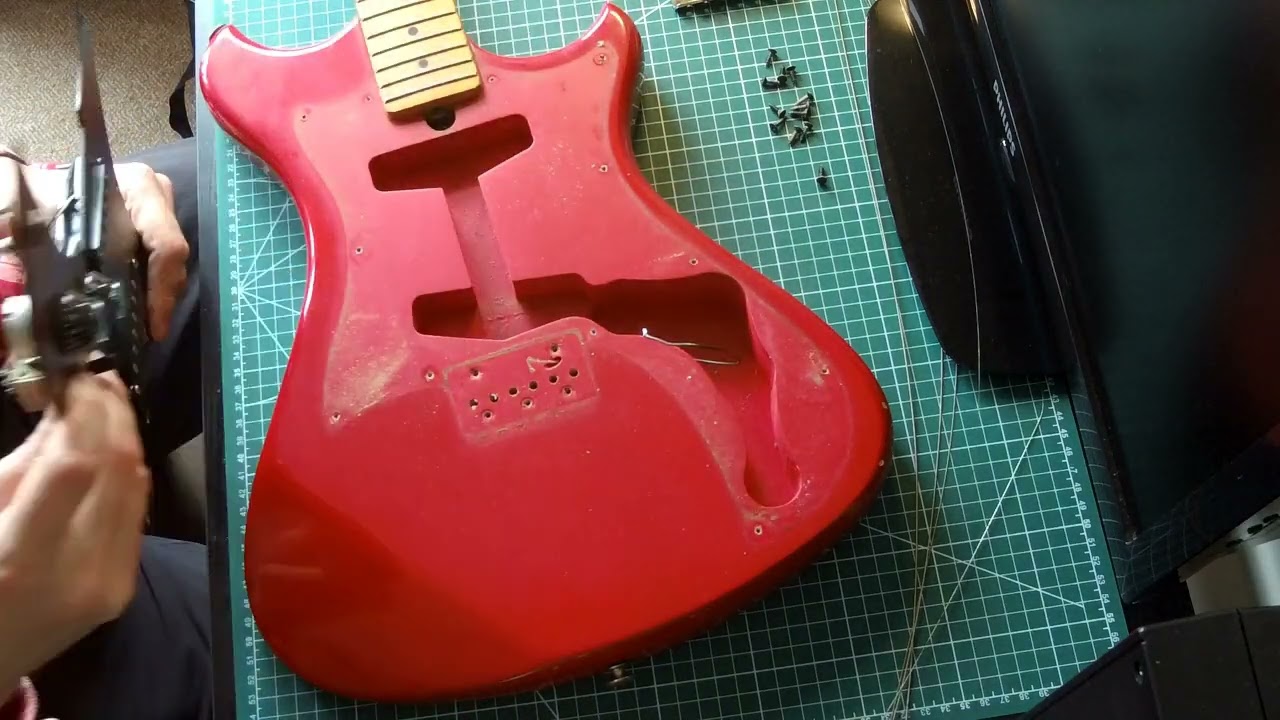 1982 Westone Concord 1 restoration part 2 - teardown!