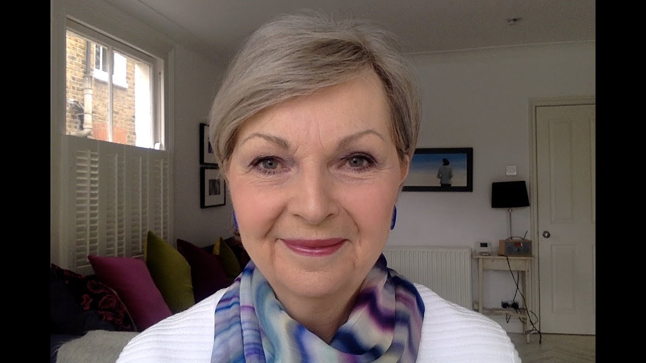 How to Make Your Face Look More Youthful - Makeup For Older Women