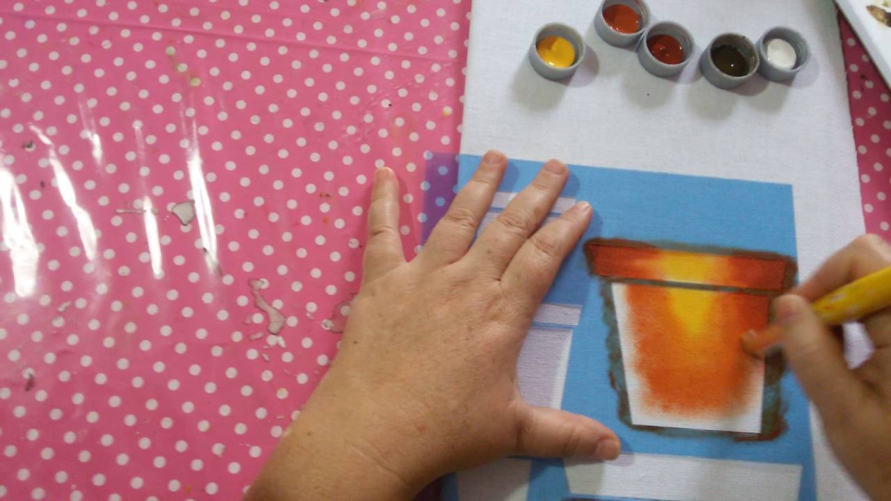 Pintura em tecido com stencil vasinho de barro