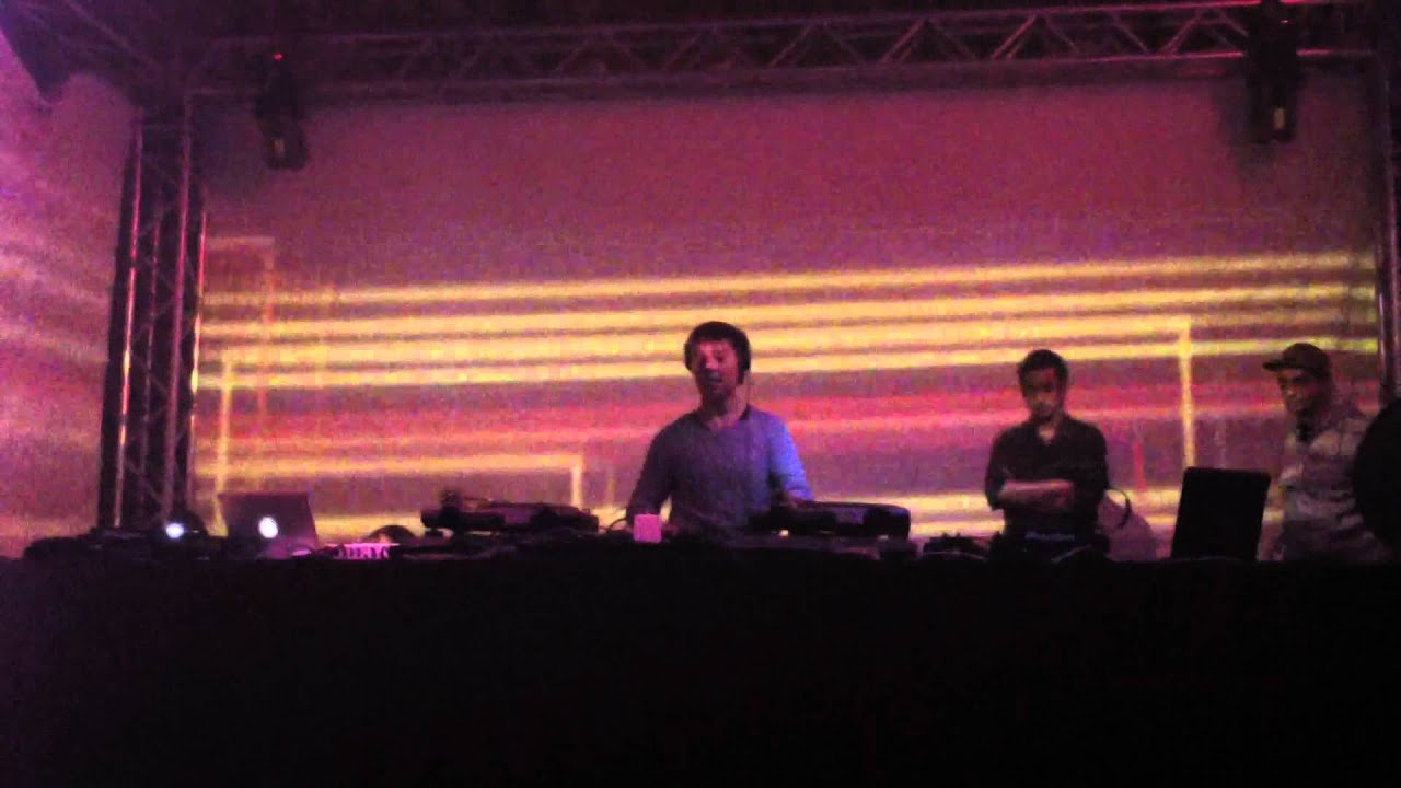 Eric Fischer @ Danube Rave presession Club Cembrankeller - Linz (austria) 22.10.2011 by Obi1311
