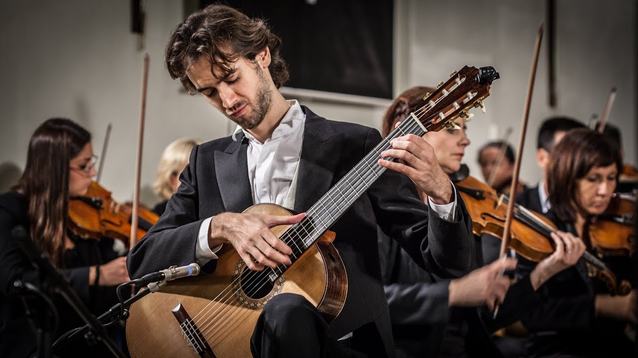 Joaquin Rodrigo - Concerto De Aranjuez - Adagio - 2nd mov -  Petrit Çeku, guitar