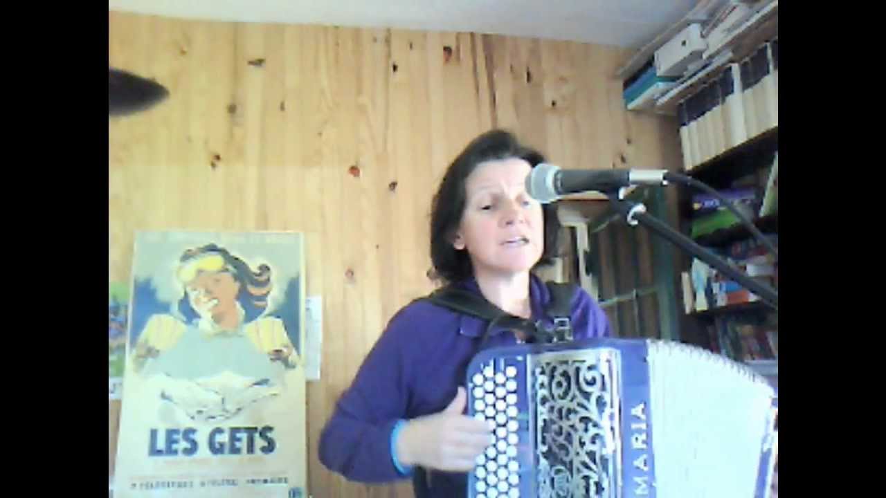 Le clocher de nos villages (accordeon, français) de Alain Richoud (joué et chanté par francine)