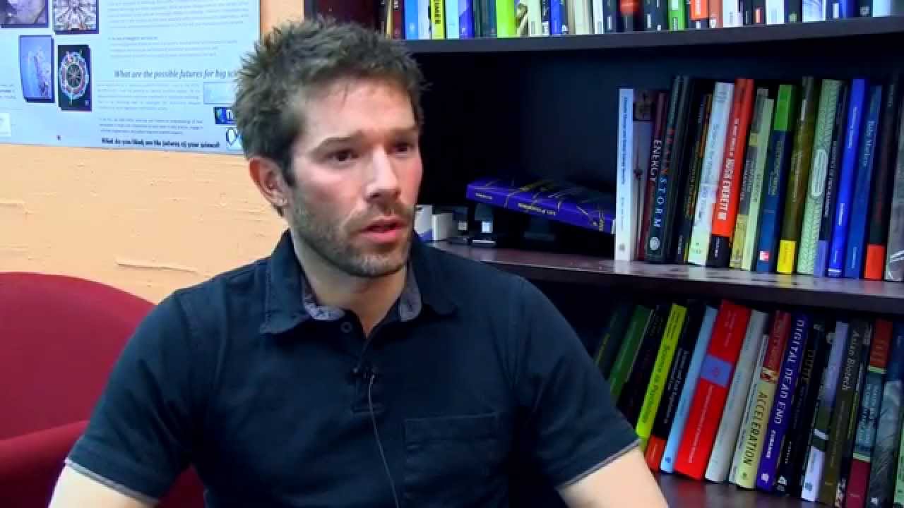 Professor Ribes' Commentary on Macrosociology and Microsociology (Erving Goffman and You)