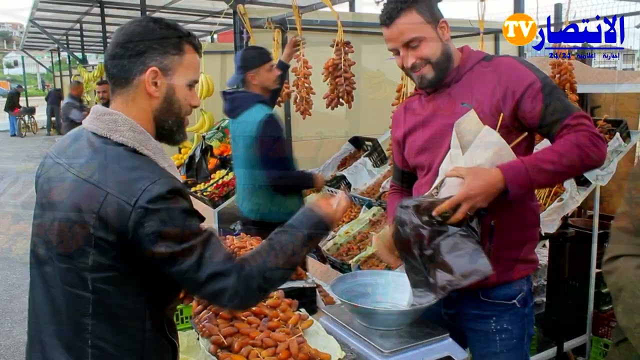 شاهد السوق الجواري الشهيد موسى عباس ببلدية بحيرة الطيور دائرة بوثلجة ولاية الطارف بعد التهيئة