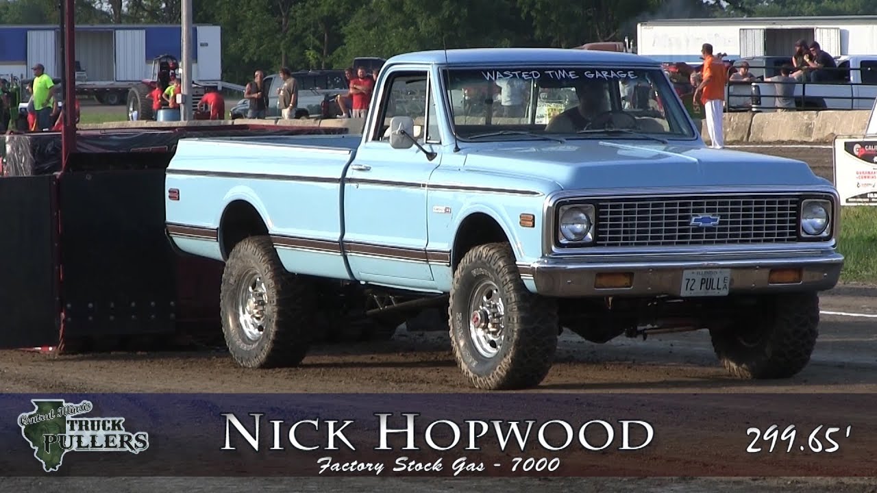 Central Illinois Truck Pullers - 2018 Four-Wheel Drive Factory Stock Gas - Truck Pulls Compilation