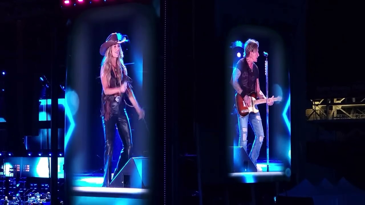 Keith Urban & Lainey Wilson 