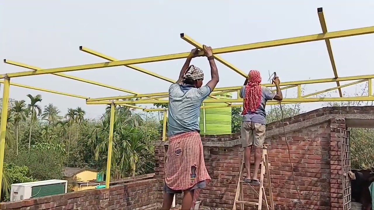 এই সেড গুলো করা হয় প্রতি স্কয়ার ফুট ২০ টাকা ২৫ টাকা ৩০ টা  লেবার চার্জ হিসাবে (9734641210)