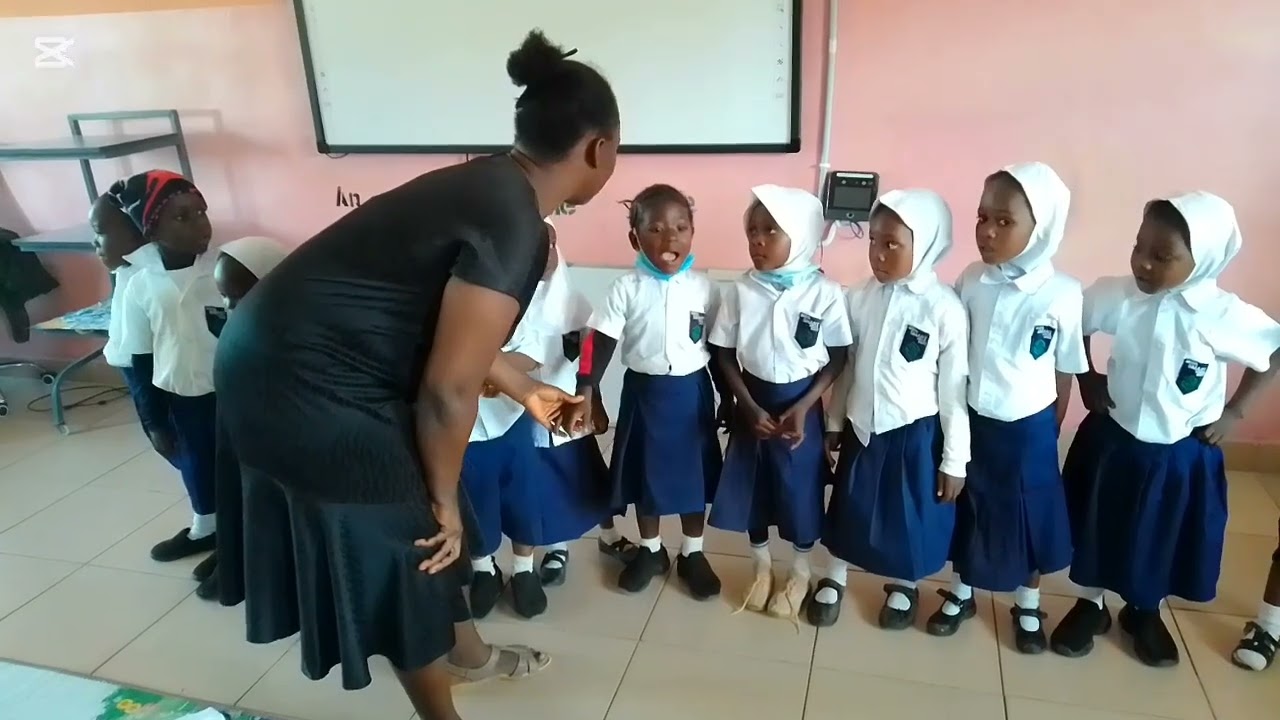 self introduction in ECCDE class  (smart school MINNA)